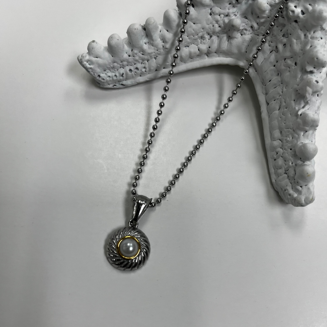 Mini Perla Necklace
