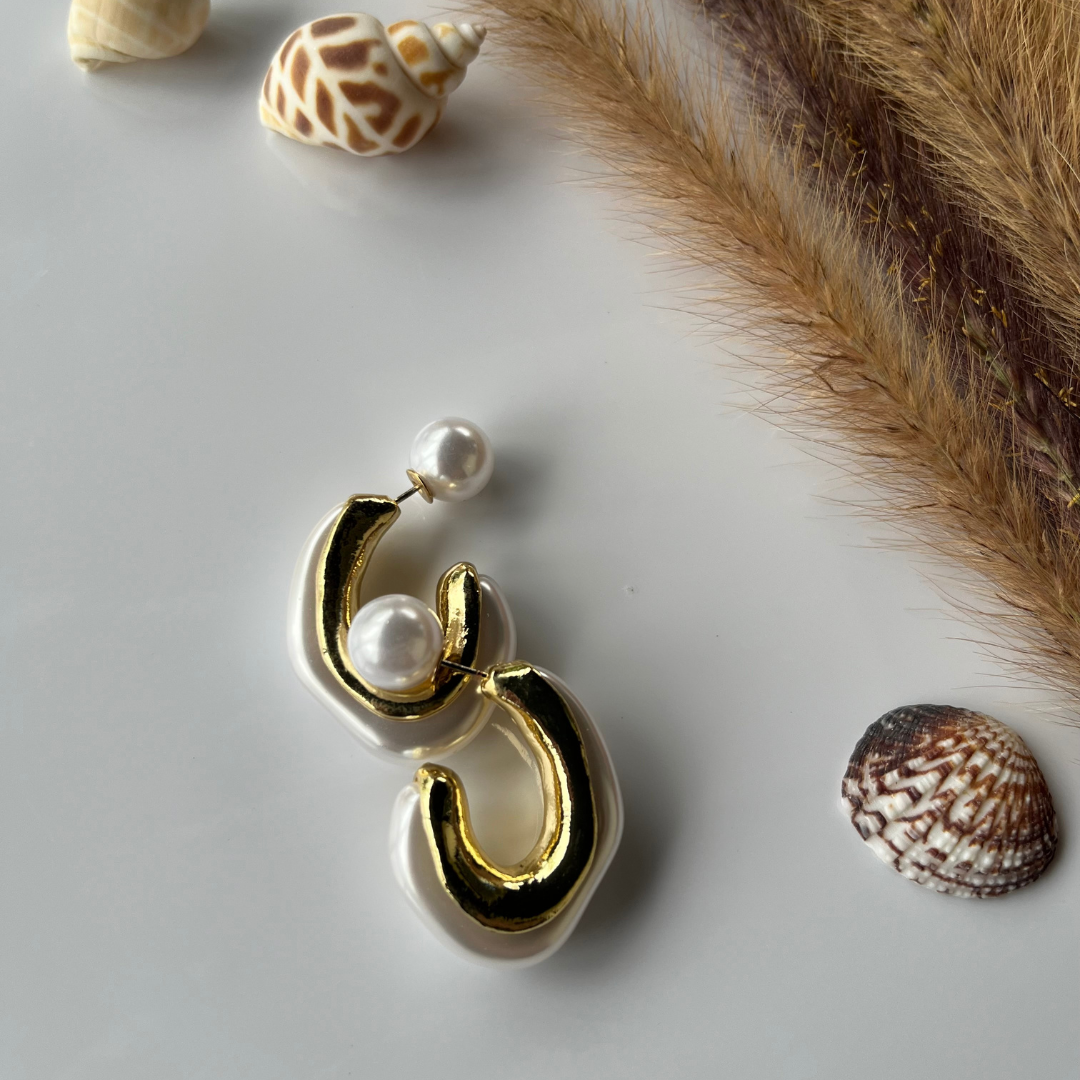 Perla Dorada Earrings