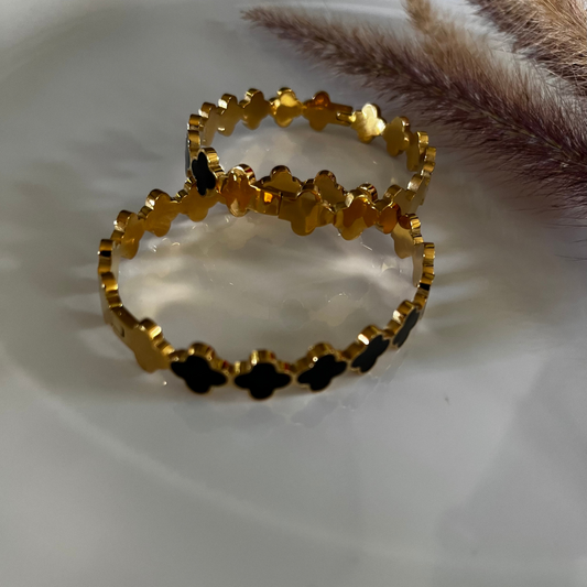 Odesa Black Clover Bangle